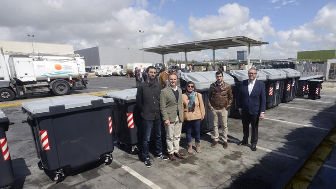 Comienza la instalación de nuevos contenedores de basura en El Puerto